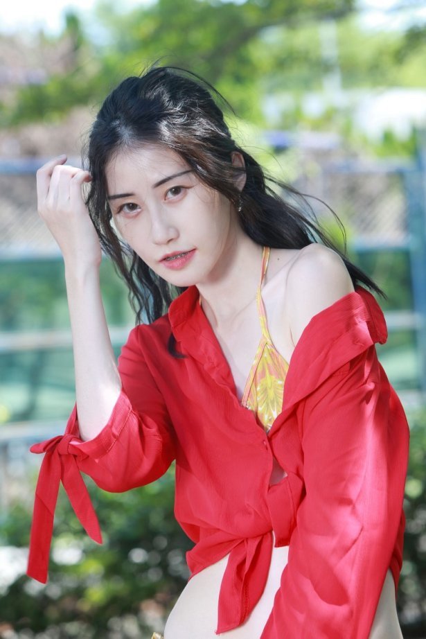 精选街拍 No.055 王红 性感比基尼凉高美腿 [107P/137M]-萌图网