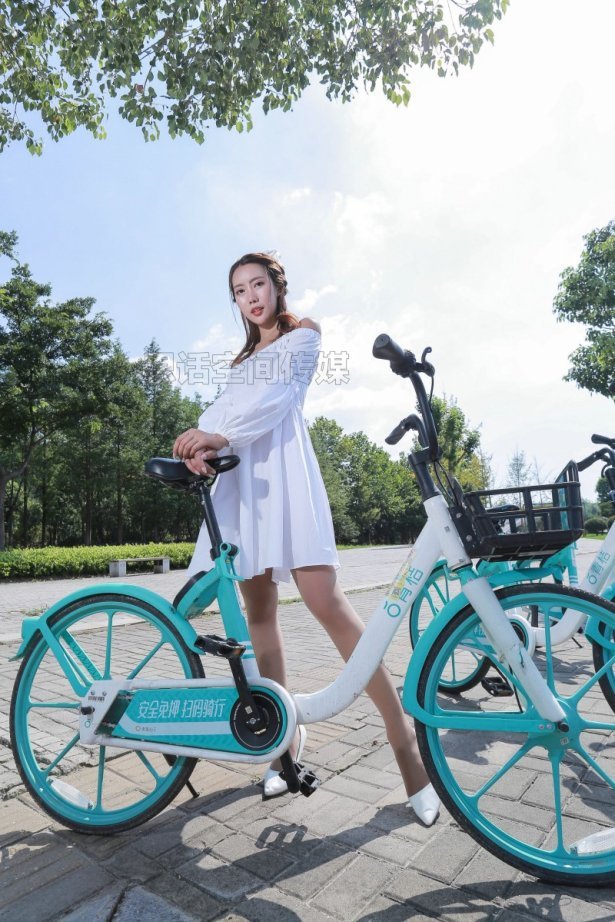 [SiHua思话]SH182 苏小柔 地铁站的小柔 [49P/137MB]-萌图网