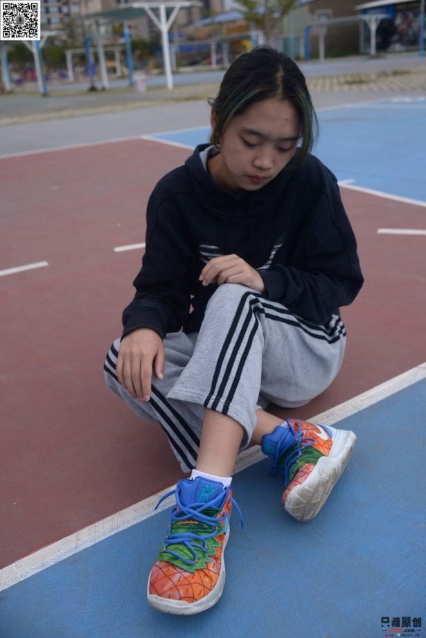 [只糖棉袜]NO.188 小昭 快乐且洒脱 [163P/1V/800MB]-萌图网