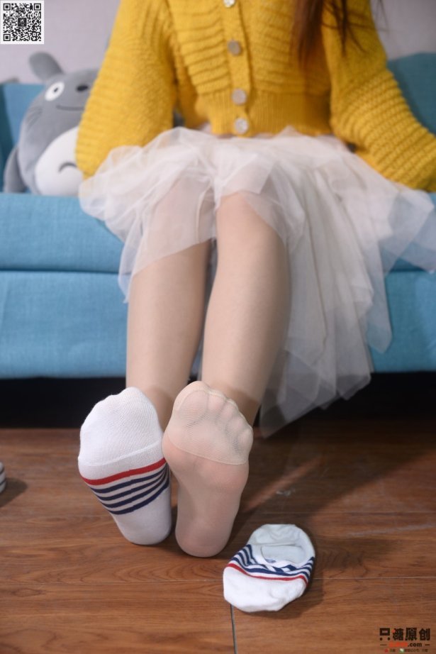 [只糖棉袜]NO.220 陈韵 冬去春来，等尘埃落定 [197P/1V/1.07GB]-萌图网