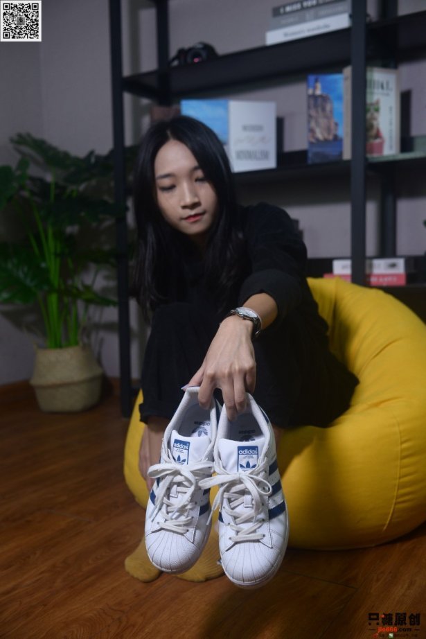 [只糖棉袜]NO.244 绵绵 刚好遇见你 [144P/1V/822MB]-萌图网