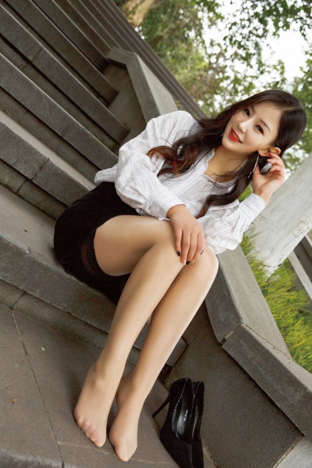 [LISS丽丝映像]NO.099 OL肉丝 [35P/655MB]-萌图网