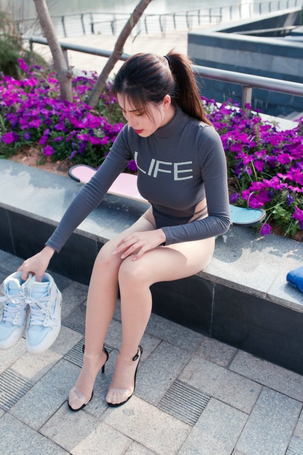 精选街拍 No.627 高叉肉丝玩滑板的婷婷摔倒后的故事 2 [102P/140M]-萌图网