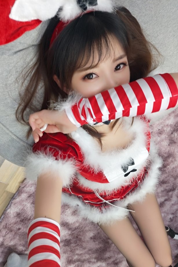 小女巫露娜 – 圣诞装 [37P/192MB]