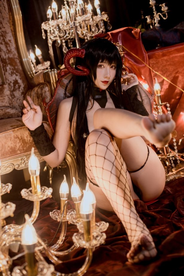 九曲Jean – 网袜大凤魅魔 [34P/456MB]-萌图网