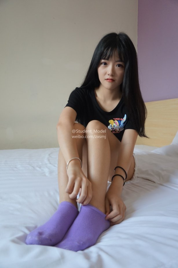 [Student Model]学生丝足套图+视频系列22套合集打包下载[22套/14.8GB]-萌图网