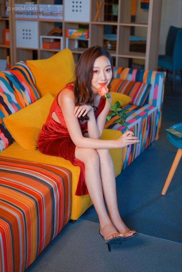 [YALAYI雅拉伊] 2021.12.16 NO.877 美人一笑也倾城 蕊思[47P/702MB]-萌图网