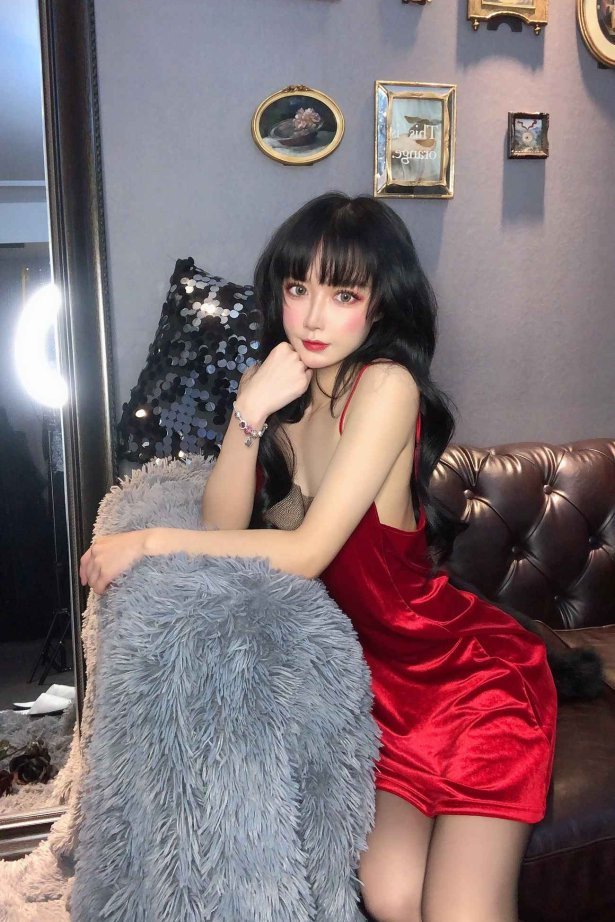 阿包也是兔娘 – 红丝绒睡衣[18P/57.6MB]-萌图网