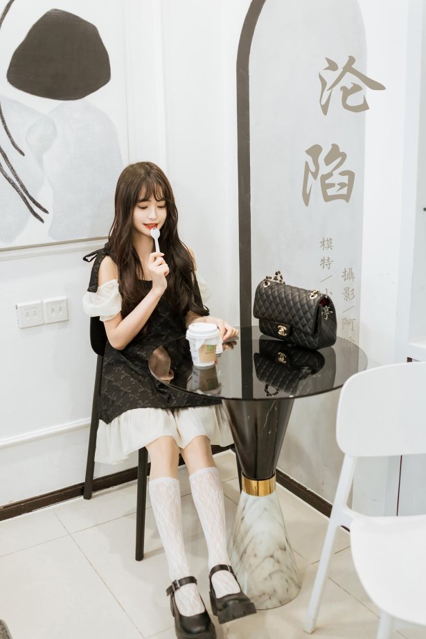 [YALAYI雅拉伊]2022.09.26 NO.976 沦陷 小亭[45+1P/445MB]-萌图网