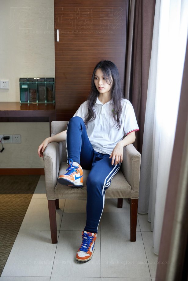 [见新摄影]NO.015 清纯甜美校园风《多想回到那个夏天》[51P/1V/803MB]-萌图网