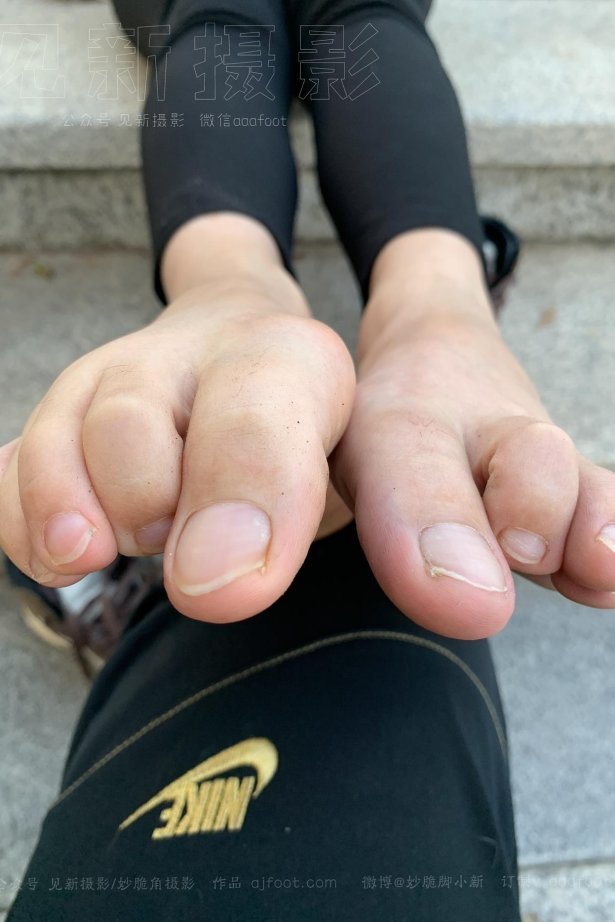 [见新摄影]NO.032 泥土色 倒钩AJ（婧 会展公园）[220P/2V/2.17GB]-萌图网