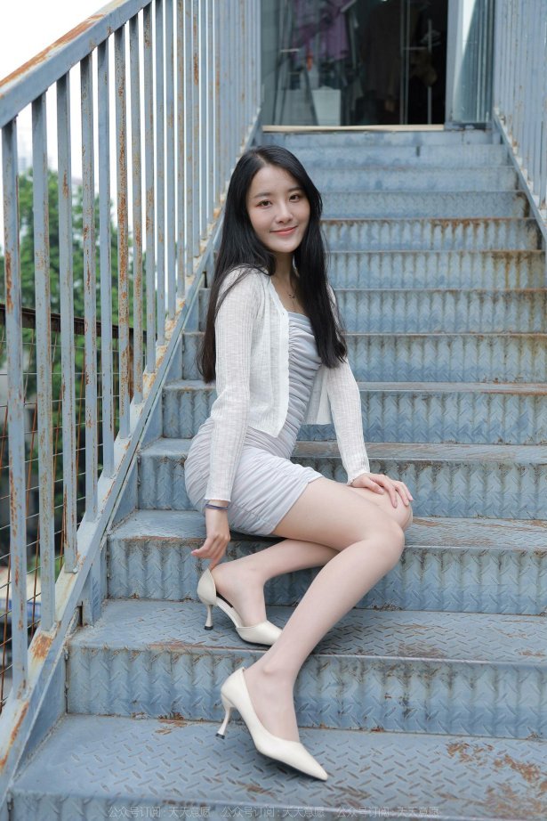 [IESS异思趣向] 2022.06.01 丝享家1104：婉萍《白色恋人》[86P/140MB]-萌图网