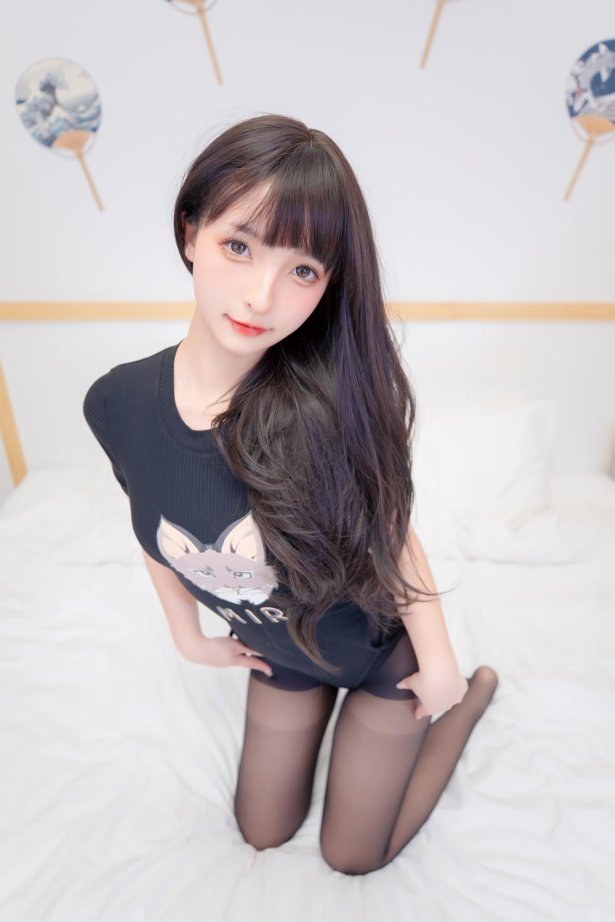 神楽板真冬 - 黑太狼[20P/50MB]-萌图网