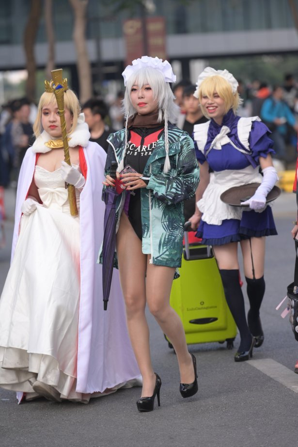 精选街拍作品 NO.1614 程生街拍作品 - 展会闪亮亮的美长腿[270P/311MB]-萌图网