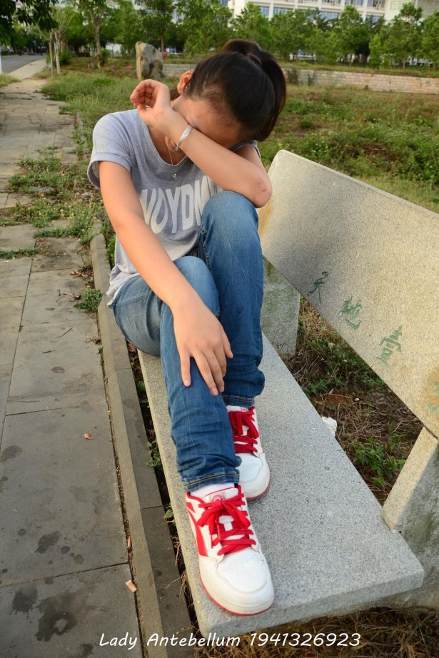 [战前女神] 美腿美足精品摄影套图 028 [74P/144MB]-萌图网