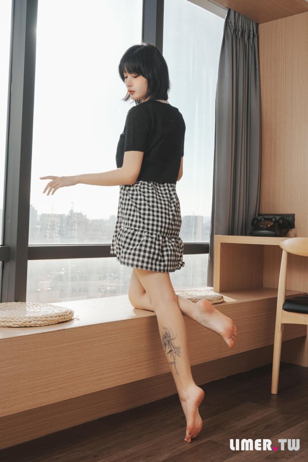 Limerence原创 NO.027 Yuni午后时光 白浓乳液足疗[142P/1V/2.55GB]-萌图网