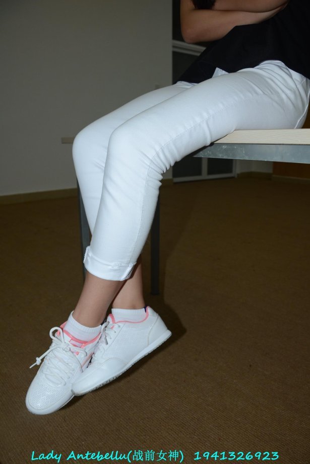 [战前女神] 美腿美足精品摄影套图 052 [179P/130MB]-萌图网