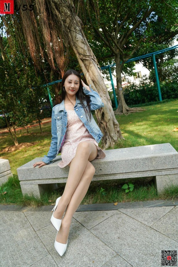 [MussGirl慕丝女郎]NO.404 牛仔服与长椅A[69P/129MB]-萌图网