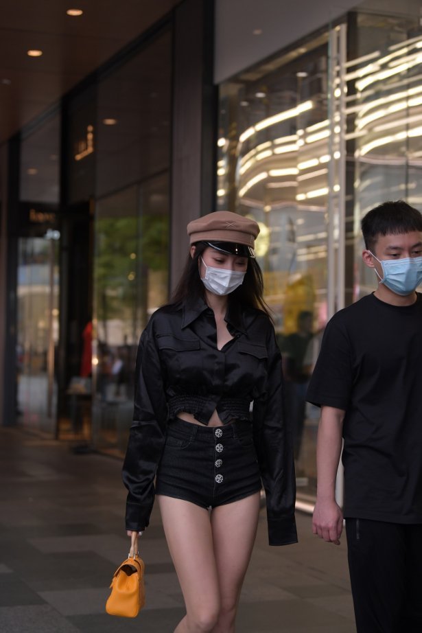 精选街拍作品 NO.1796 视觉冲击街拍作品 - 这热裤修长的美腿也太迷人了吧[95P/98.3MB]-萌图网