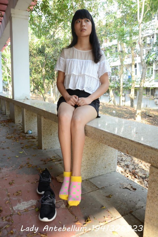 [战前女神] 美腿美足精品摄影套图 102 [90P/133MB]-萌图网