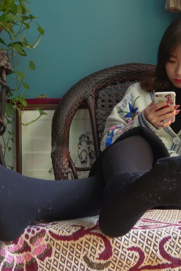 K&M 005-原汁原味的加厚黑丝足底（4K）[1V/1.76G]-萌图网