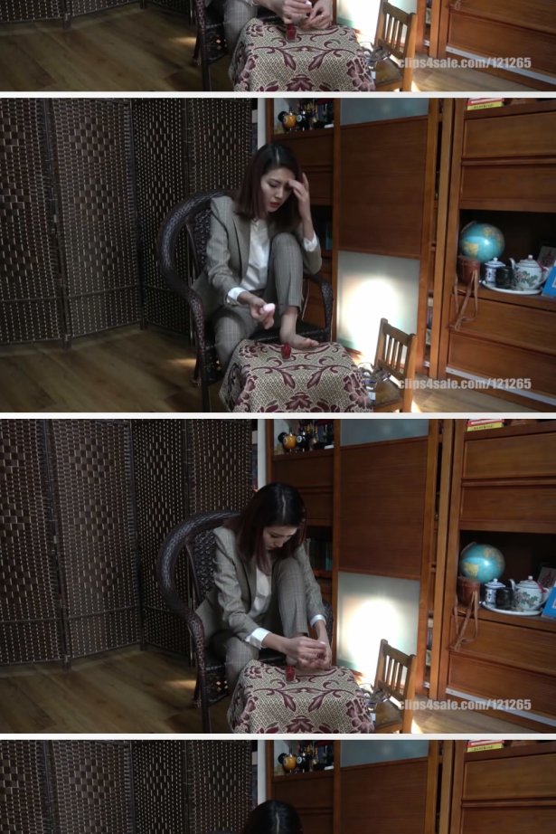 K&M 021-美女芮芮高跟凉鞋裸足 [1V/852M]-萌图网