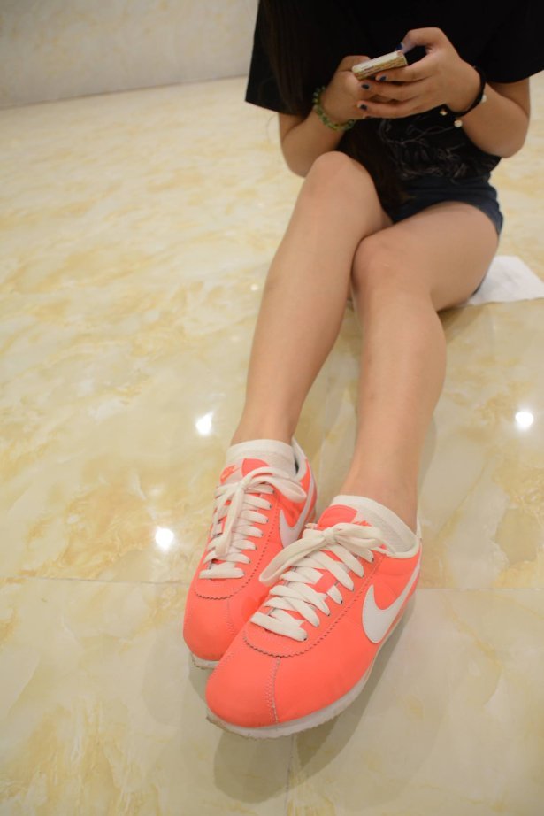 [战前女神] 美腿镁足精品摄影套图 121 [133P/248MB]-萌图网