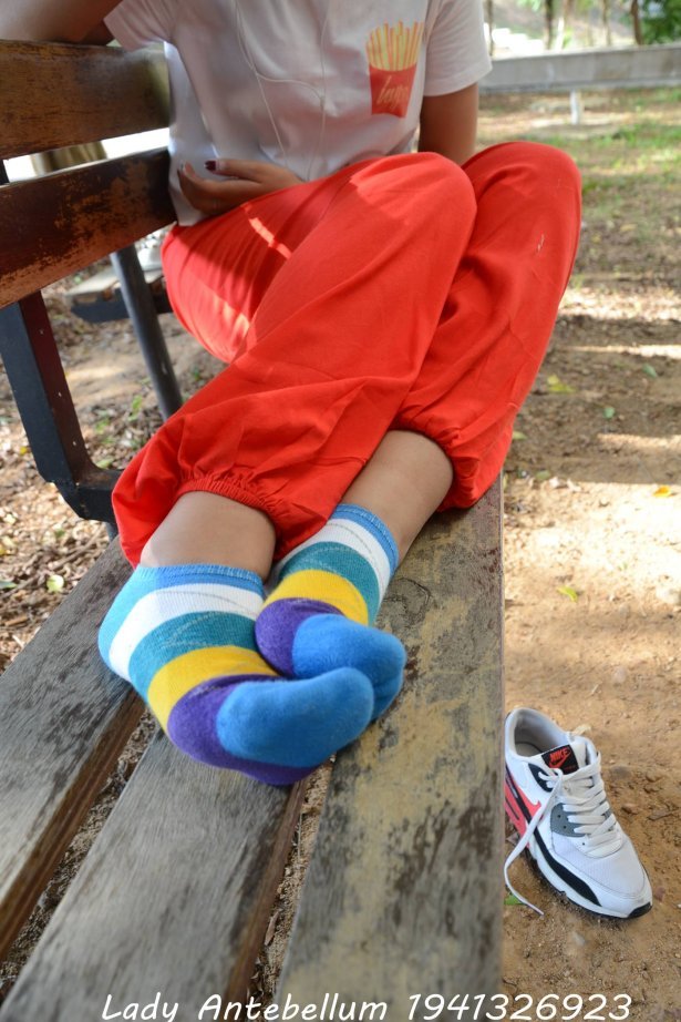 [战前女神] 美腿镁足精品摄影套图 117 [95P/190MB]-萌图网