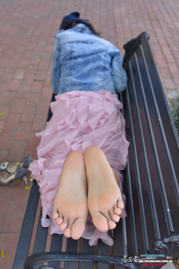 Ecologygreen摄影作品 NO.082 桐桐修长白N的玉足（下集）[47P/128MB]-萌图网