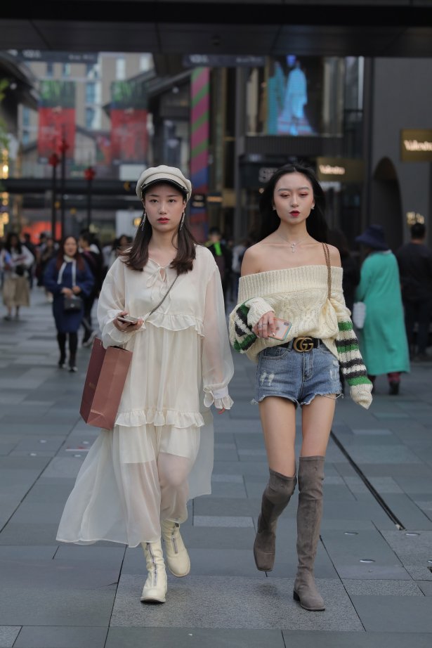 精选街拍作品 NO.2028 凯恩街拍作品 - 时尚漂亮的美眉 锁骨爱了[53P/52MB]-萌图网