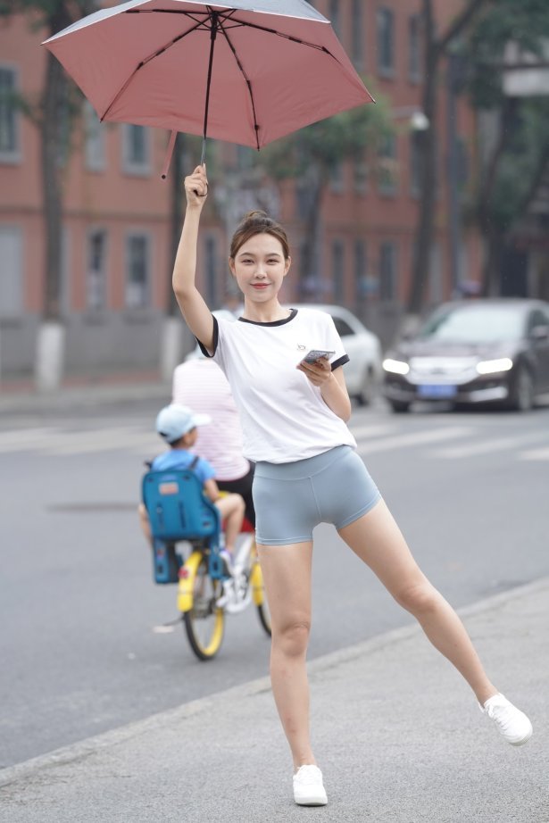 精选街拍作品 NO.1977 kaine模拍作品 - 心爱的雾霾蓝热裤女孩[789P/1.14GB]-萌图网