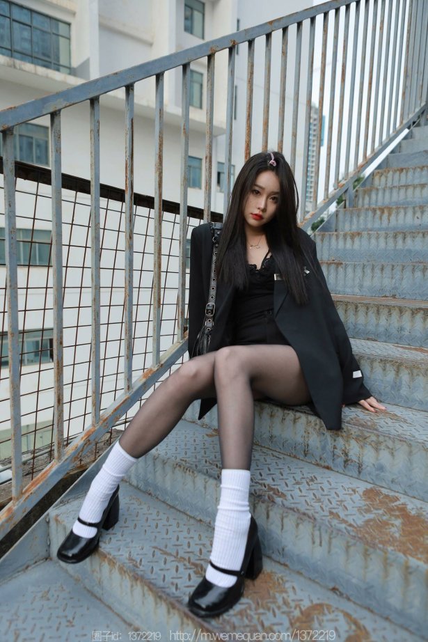 [IESS异思趣向] 耽丝 2023.02.08 佳爷特辑 [87P/101M]-萌图网