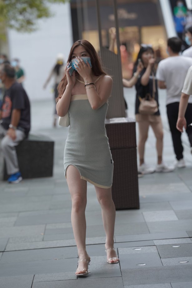 精选街拍作品 NO.2092 就喜欢这样白白净净的女生[150P/209MB]-萌图网