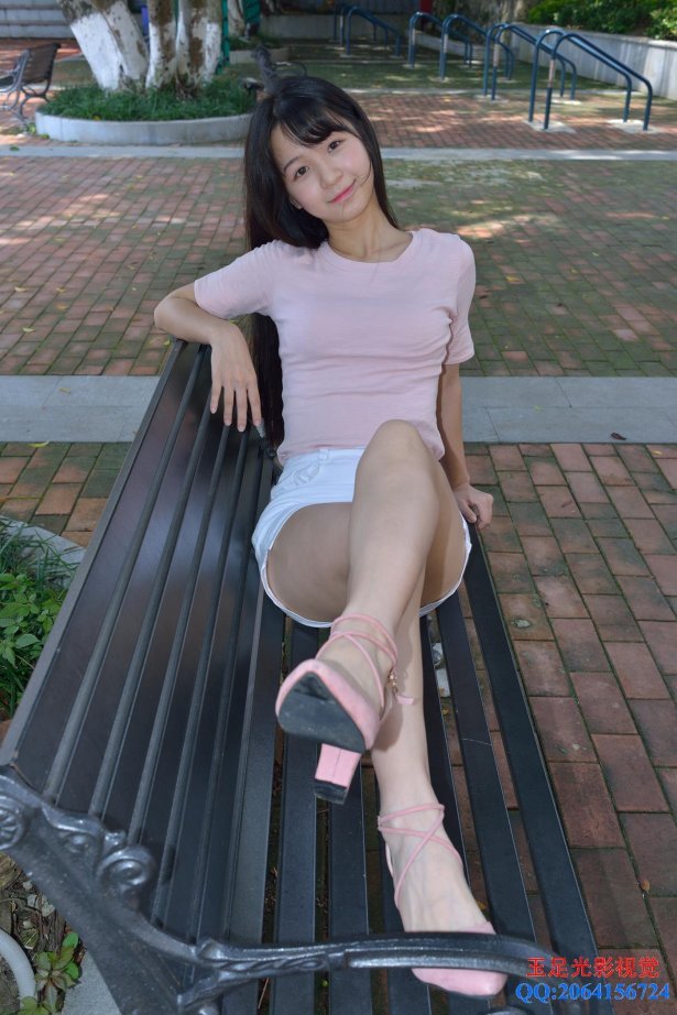 Ecologygreen摄影作品 NO.105 小甜超白嫩的玉足（第一套） [46P/115MB]-萌图网