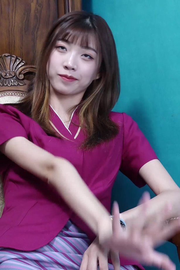 K&M151 – 小影奕奕 制服短丝（4K） [1V/2.44G]-萌图网