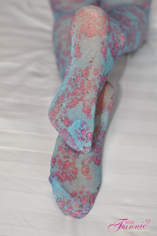 Fannie芬妮每足园 No.169 花影迷醉2 [49P/164MB]-萌图网