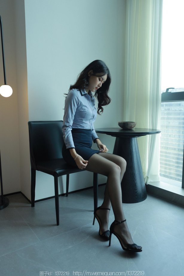 [IESS异思趣向] 2023.05.18 丝享家1455：小宝《OL风》[88P/76MB]-萌图网