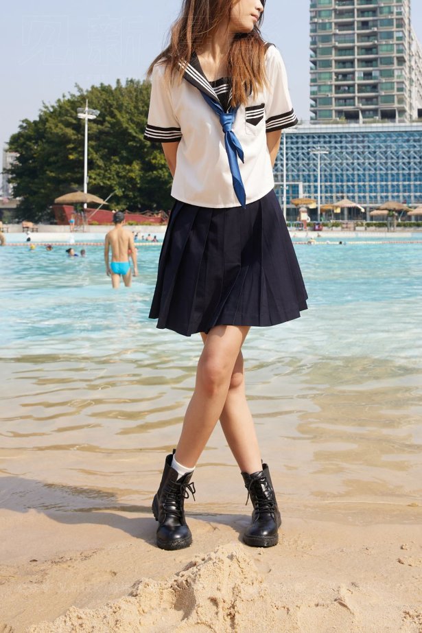 [见新摄影]NO.054 JK风马丁靴 19岁的少女[371P/5V/4.44GB]-萌图网