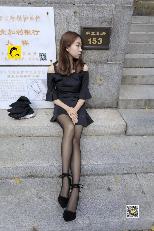 [青丘女神] 2018.10.13 120 江山多娇人多情，自古美女配英雄 [84P/322M]-萌图网