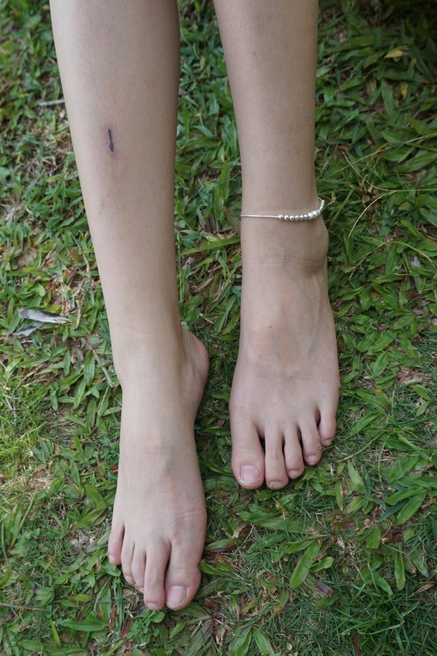 Pary摄影 NO.084 杰杰草地全方位秀美脚[118P/633MB]-萌图网