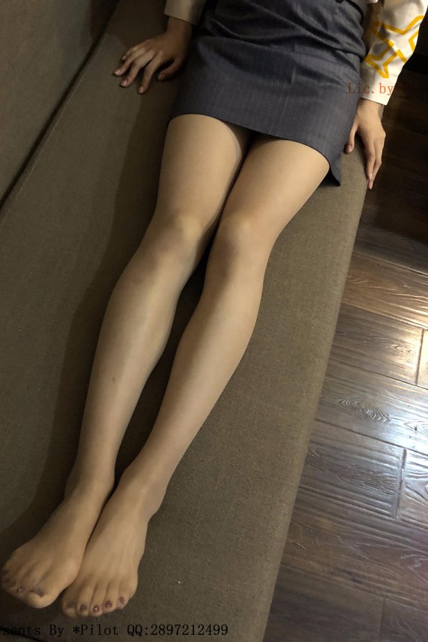 [Pilot]NO.007 爱穿正装的OL小乐-OL肉丝[35P/74MB]-萌图网