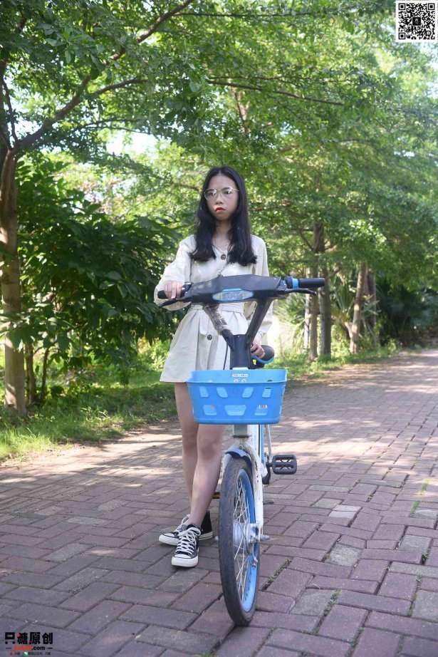 只糖棉袜 NO.340 小花 – 时光如初见 [64P/1V/583M]-萌图网