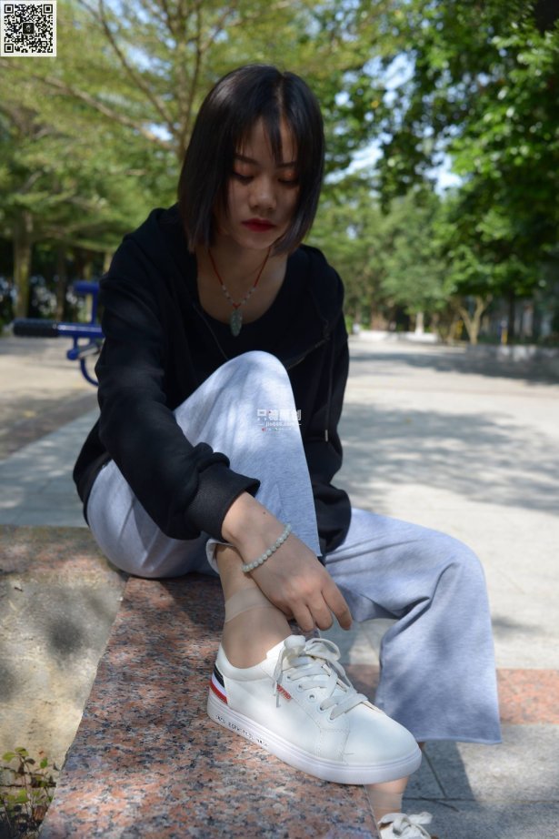 只糖棉袜 NO.533 彤彤 – 一思一念 [146P/1V/979MB]-萌图网