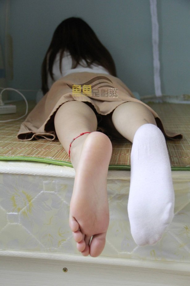 鱼鱼足影@037-第37期：明明[35P/90MB]-萌图网