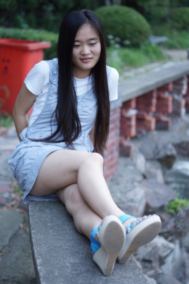 自由摄影 No.112 高挑MM傍晚梦幻细腿每足 [63P/124MB]-萌图网