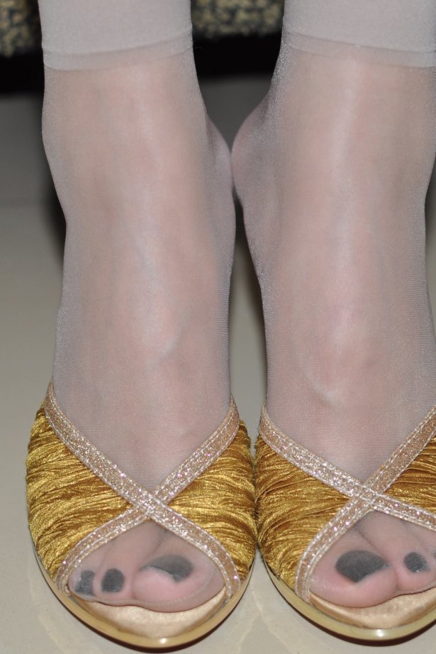 Fannie芬妮每足园 No.374 秋日私语（高跟丝族）3[46P/114MB]-萌图网