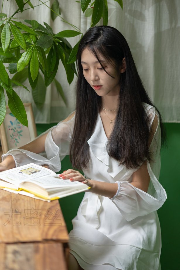 尤蜜丝 NO.060 穿搭推广展示图集[82P/1V/909MB]-萌图网