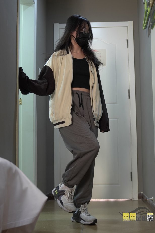 鱼鱼足影@089-第103期：茵茵老师[148P/1.16GB]-萌图网