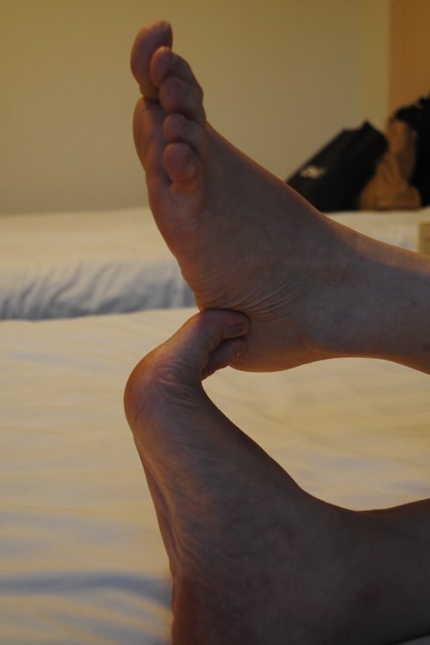 自由摄影 No.194 暗光下的裸足 [85P/92MB]-萌图网