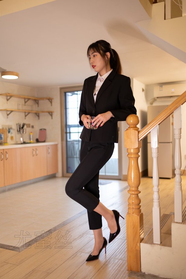 尤蜜丝 NO.101 穿搭推广展示图集[63P/476MB]-萌图网